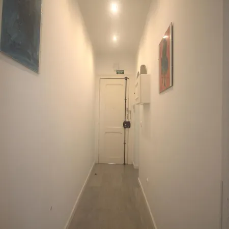 Apartament In Anjos Lizbona